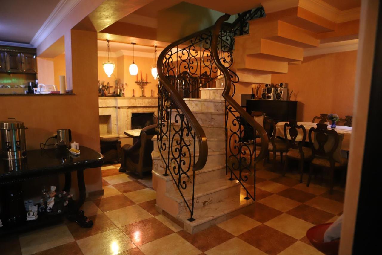 Hotel Black Sea House Batumi Kültér fotó