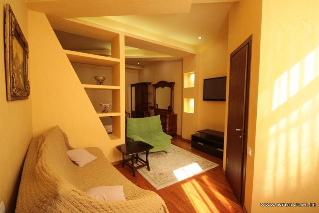 Hotel Black Sea House Batumi Kültér fotó